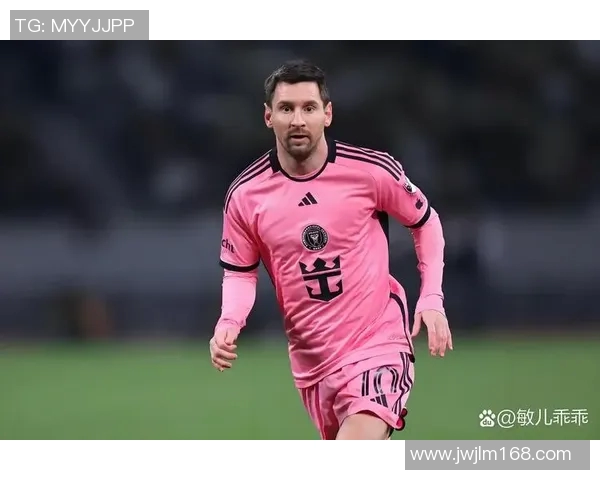 全球足球三大传奇巨星盘点 谁是足坛最强的三位球员