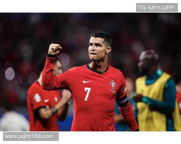 足球七号代表的传奇巨星地位与成就解析