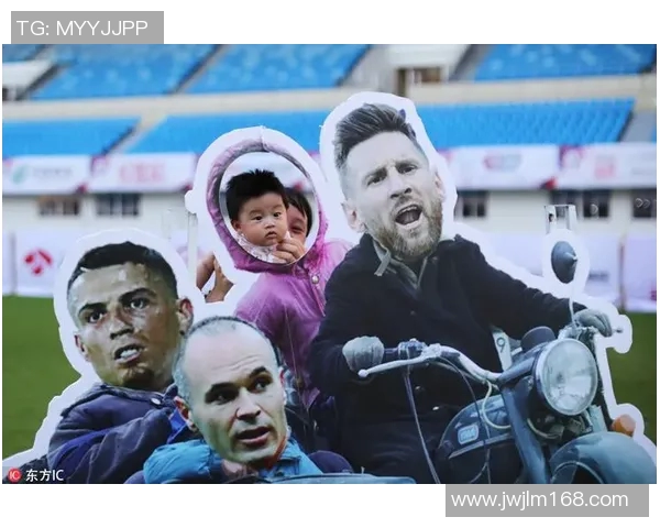 足球球星恶搞大集合：从梅西到C罗，搞笑瞬间全纪录！